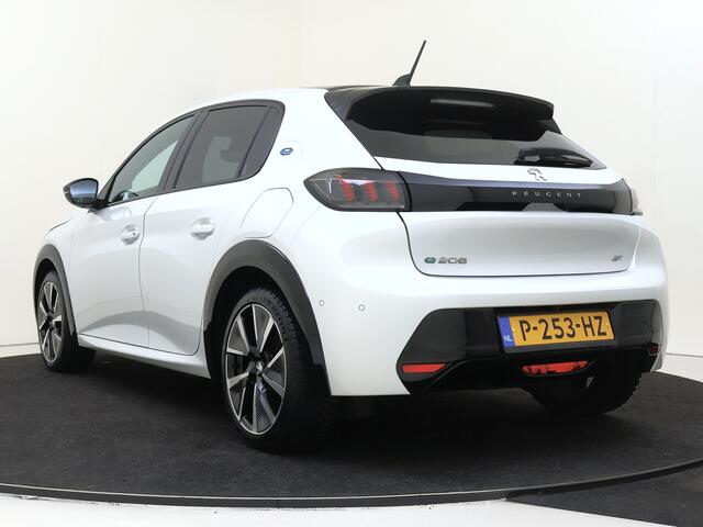 Peugeot e-208 EV GT Pack 50 kWh | Stoelverwarming | Camera | Carplay | Alcantara |