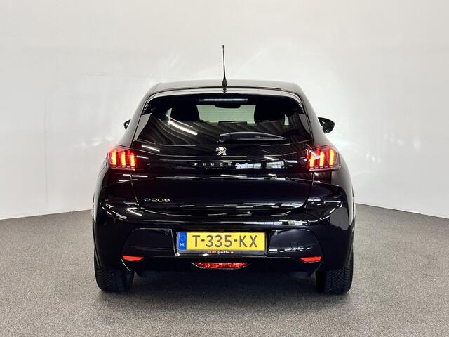 Peugeot e-208 EV Allure Pack 50 kWh Airco/ECC Carplay Navi Cruise Control PDC VA + Camera Full LED 16" LM Velgen