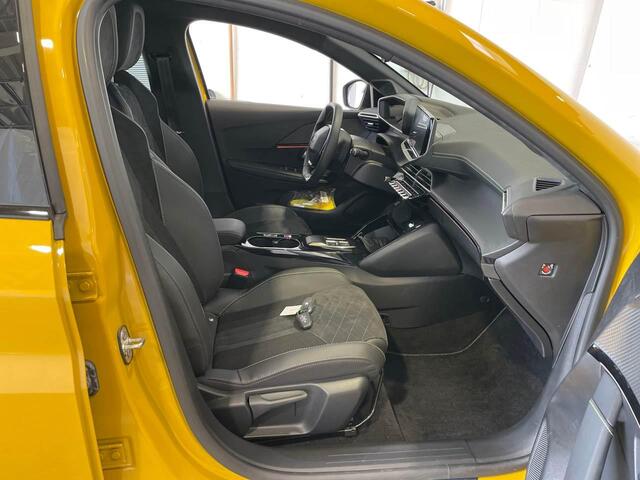 Peugeot e-208 EV GT 50 kWh | 7800 KM | Stoelverwarming | Full Options | WORDT VERWACHT!