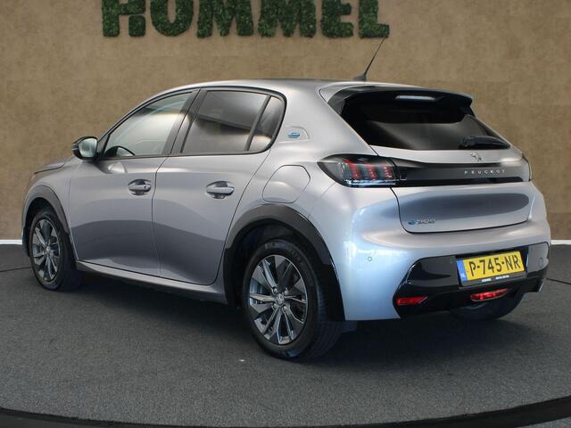 Peugeot e-208 EV Allure Pack 50 kWh - SOH 92,13% !!!- ORIGINEEL NEDERLANDSE AUTO - AFKOMSTIG VAN 1E EIGENAAR - 3 FASE - NAVIGATIE - CLIMATE CONTROL - CAMERA - MIDDENARMSTEUN - PARKEERSENSOREN ACHTER - 4 X ELEKTRISCHE RAMEN - APPLE CARPLAY/ ANDROID AUTO - CRUISE CONTROL