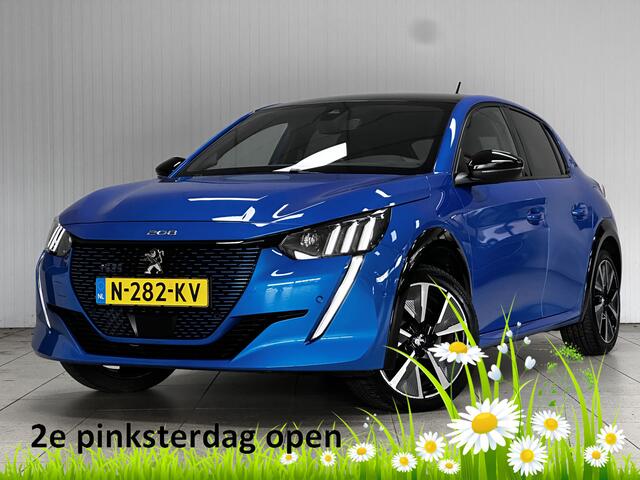 Peugeot e-208 EV GT Pack 50 kWh /90% SOH /LED Koplampen /Camera /Leder + Alcantara /Zwarte Hemel /Apple + Android /DAB+! /Lane Assist /Dodehoek Detec. /Grootlicht ass. /Stoelverw. /Navi /Climat /Adaptief Cruise /Bluetooth.