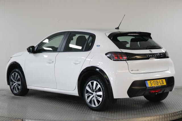 Peugeot e-208 EV Active 50 kWh Climate | Cruise | Carplay | DAB | Org. NL.