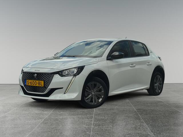 Peugeot e-208 Active Pack EV 3-FASEN 50kWh 136pk | LAGE KM-STAND! | NAVI | LED KOPLAMPEN | PARKEERHULP | LM-VELGEN | CLIMA | CRUISE | KEYLESS START | DAB+ |