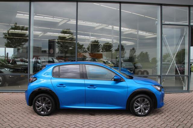 Peugeot e-208 EV Allure 50 kWh Automaat Airco Navi Camera Carplay 47.040km Zeer mooi