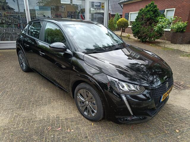 Peugeot e-208 Active Pack Lage km-stand!
