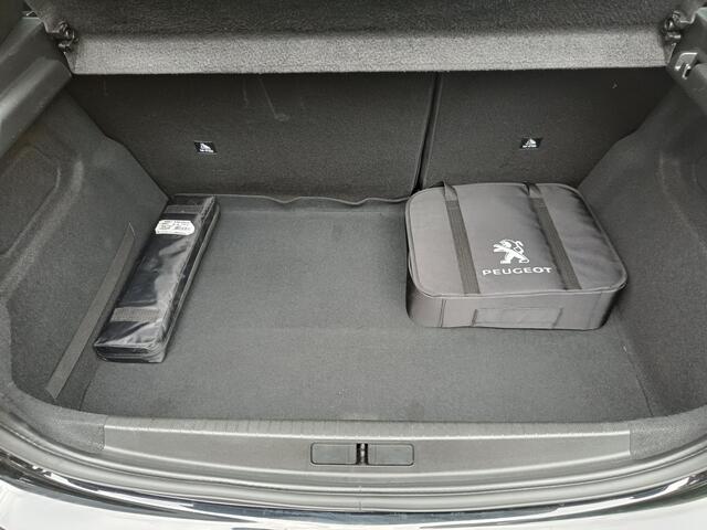 Peugeot e-208 Active Pack Lage km-stand!
