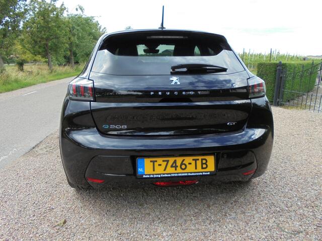 Peugeot e-208 EV GT 350 50 kWh **21.000 org.km.**PANORAMA DAK**STOELVERWARMING**