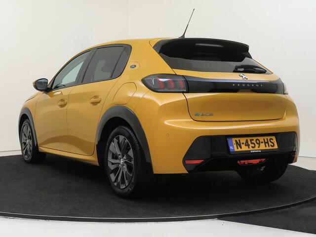 Peugeot e-208 EV Allure Pack 50 kWh Camera + Parkeersensoren | Cruise controle | Apple Carplay & Android Auto