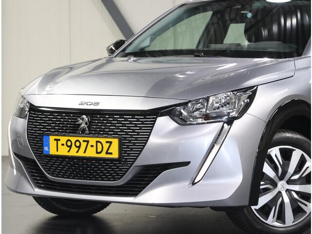 Peugeot e-208 EV Active 50 kWh 136PK | ACCU 99% | 1ste eigenaar | AppleCarplay/AndroidAuto | Armsteun | Keyless | AUTOMAAT | Climate Control | Cruise Control | DAB Radio |