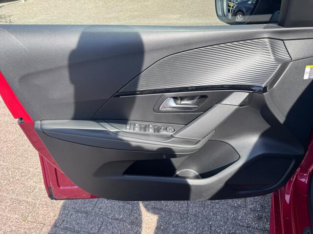 Peugeot e-208 EV GT 50 kWh