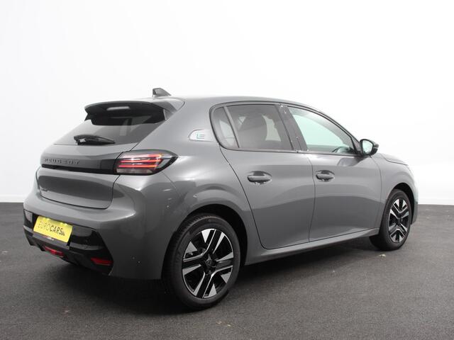 Peugeot e-208 EV Allure 50 kWh Warmtepomp Navigatie Apple Carplay Android Auto Parkeerhulp Cruise Control Full Led Climate Control Lichtmetalen velgen