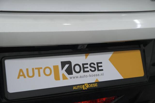 Peugeot e-208 EV GT 50 kWh | 93,7% SOH | Black Pack | Dodehoekdetectie | Camera | Apple Carplay