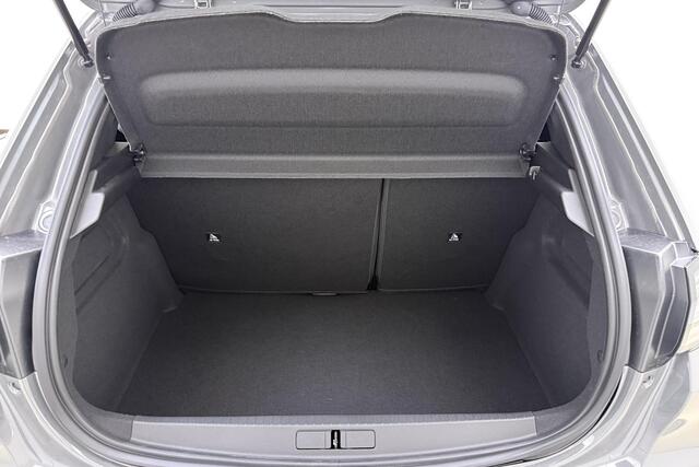 Peugeot e-208 EV GT Avantage 51 kWh Alcantara® Executive Interior l Drive Assist Plus Pack l Navigation Pack l Vision Pack l Matrix LED l Apple Carplay & Android Auto l 360 Camera l Navigatie Full-Map