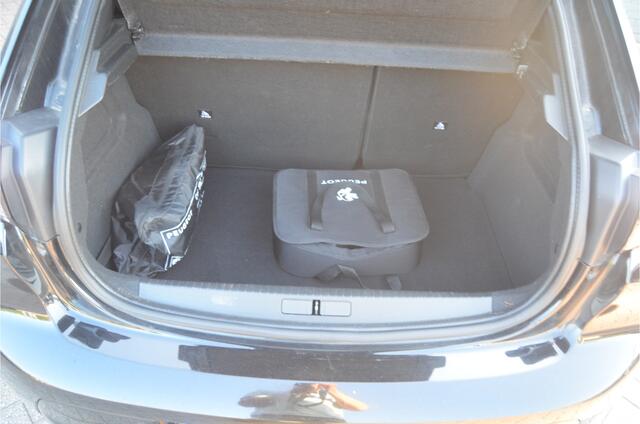 Peugeot e-208 EV Allure 50 kWh .12 mnd. garantie.