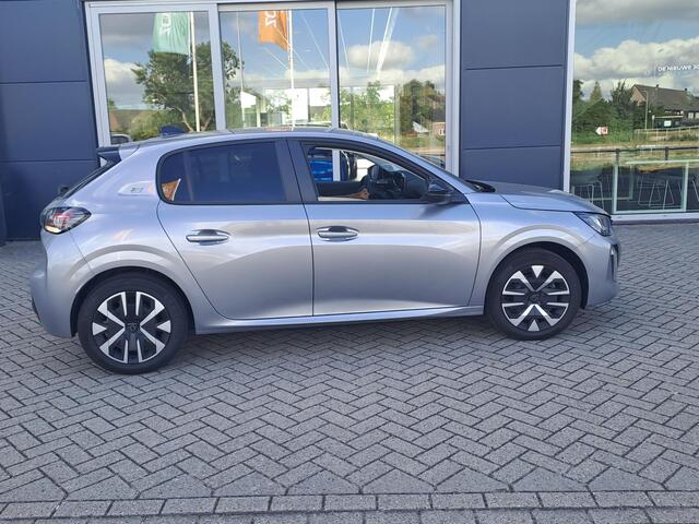 Peugeot e-208 EV Business 51 kWh