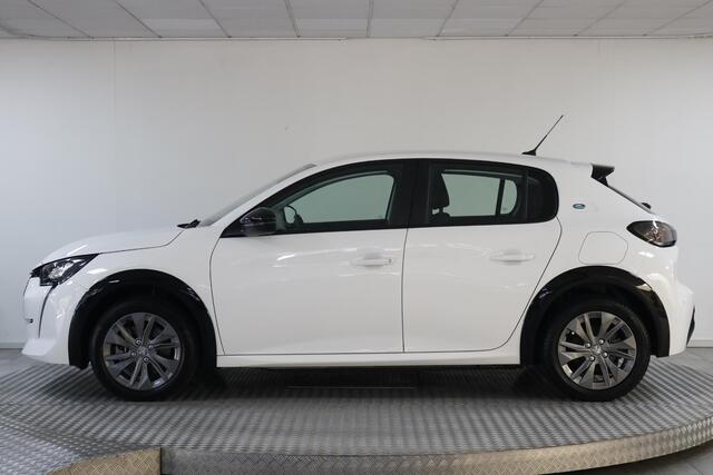 Peugeot e-208 EV Active Pack 50 kWh All-Seasons | Climate | Carplay | Cruise | Lichtmetaal.