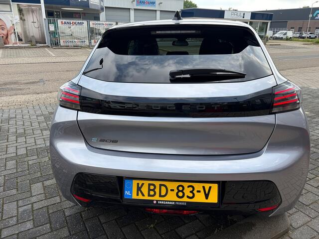 Peugeot e-208 EV Allure Avantage 51 kWh NIEUW! (SOH) 98%
