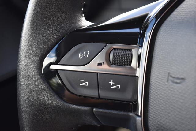 Peugeot e-208 EV Active 50 kWh Cruise control, Climate control, Carplay