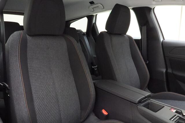 Peugeot e-308 SW Style EV 54 kWh 100% Elektrisch | Warmtepomp | Parkeersensor | Licht Metalen Velgen | Mirror Screen Apple Carplay | Cruise Control | Airco | Nieuw uit voorraad leverbaar