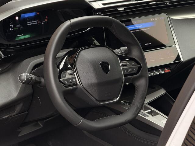 Peugeot e-308 GT First Edition EV 54 kWh Stoel & Stuur verwarming / Navi / Camera / Clima / 18Inch