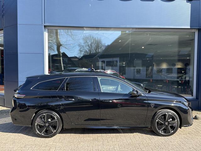 Peugeot e-308 SW GT Avantage EV 54 kWh | Nieuwe Auto | Tot 8 jaar Garantie | Tot 420 Km WLTP | Alcantara Executive Pack | 360 Graden Camera | Navigatie | Stoelverwarming & Massage | Warmtepomp | Draadloze Telefoonlader | Keyless Entry | Elektrische Kofferklep | 18" Lic