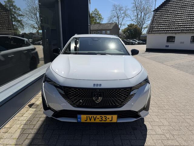 Peugeot e-308 SW GT EV 54 kWh | Nieuwe Auto | Tot 8 jaar Garantie | Tot 420 Km WLTP | Alcantara Executive Pack | 360 Graden Camera | Navigatie | Stoelverwarming & Massage | Warmtepomp | Draadloze Telefoonlader | Keyless Entry | Elektrische Kofferklep | 18" Lichtmetalen