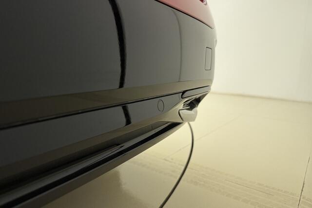 Peugeot e-308 SW GT 54 kWh | Sportinterieur | Parkeersensoren | Navigatie | Cruise control | 360 graden camera | Spraakbediening | Digitaal dashboard | Stoelverwarming | Climate control | Automatische achterklep