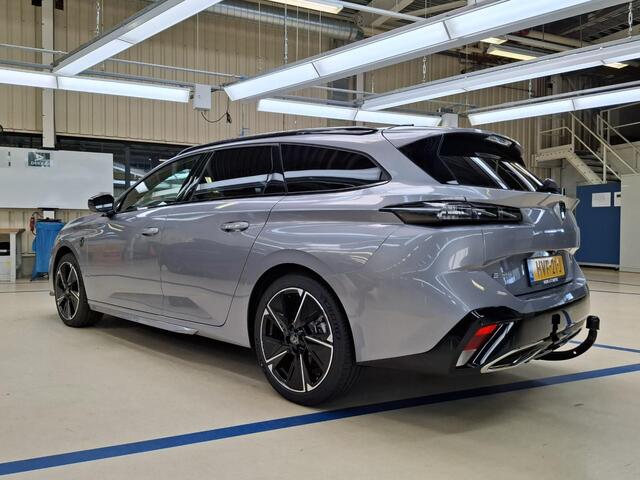 Peugeot e-308 SW GT Avantage EV 54 kWh Alcantara interieur | Trekhaak Afn.
