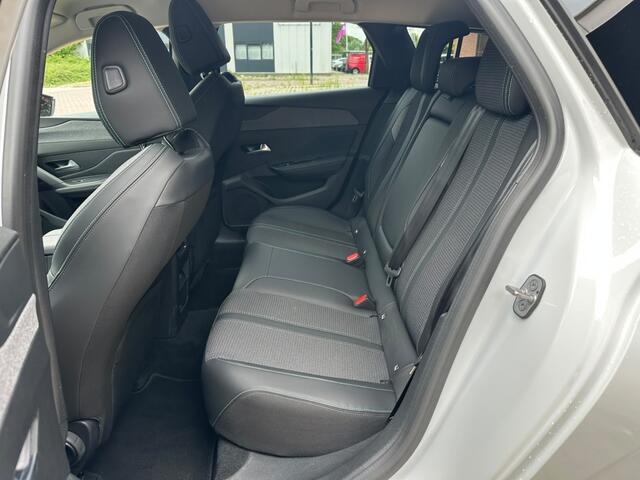 Peugeot e-308 SW Allure EV 54 kWh SOH 95,1%*RIJKLAARPRIJS*