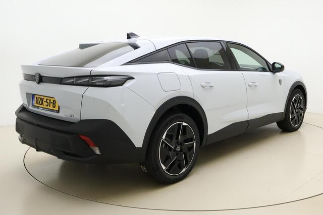 Peugeot e-408 GT Avantage 58 kWh | WLTP 453Km | Elektrische Achterklep | Adaptieve Cruise Control | Parkeer Sensoren Achter | Navigatie | DAB+ | Apple Carplay & Android Auto |