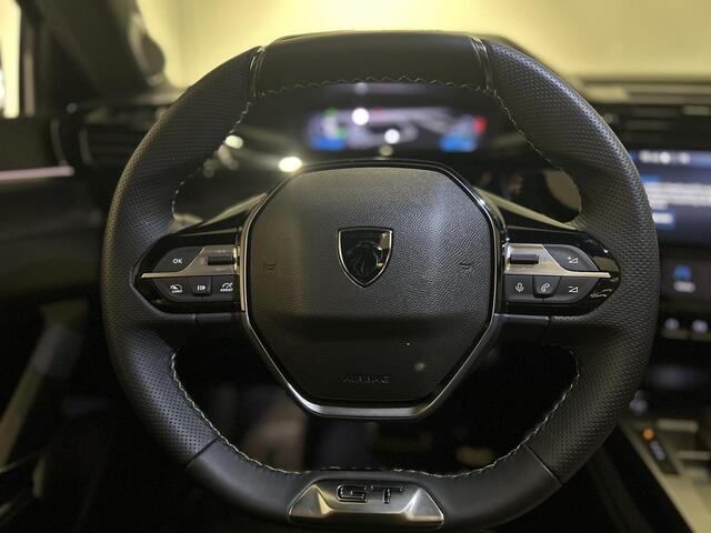 Peugeot e-408 GT Avantage 58 kWh | PANORAMADAK | FOCAL HI-FI | ALCANTARA | STOEL- EN STUURVERWARMING |