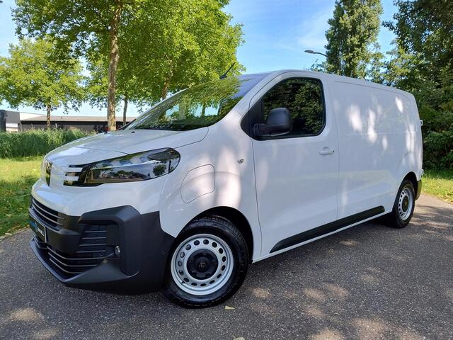 Peugeot e-Expert L2 75 kWh AUTOMAAT | LED koplampen | Climate control | Keyless entry | Dode hoek detectie | Achteruitrijcamera | Parkeersensoren voor en achter | Multimedia | Carplay | NAVI | Digital cockpit | Licht- en regensensor | Mistlampen | Bestuurdersstoel comfort