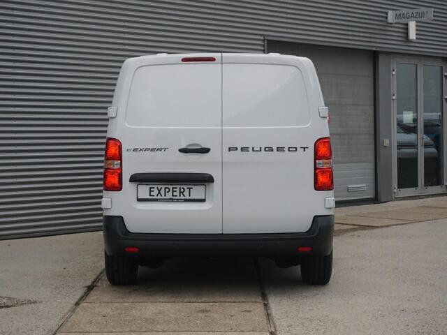 Peugeot e-Expert L2 75 kWh | 0% rente | Navi incl. Apple Carplay | camera | parkeersensoren voor & achter | dodehoekwaarschuwing | rijklaarprijs