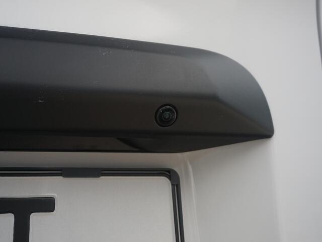 Peugeot e-Expert L2 75 kWh | 0% rente | Navi incl. Apple Carplay | camera | parkeersensoren voor & achter | dodehoekwaarschuwing | rijklaarprijs