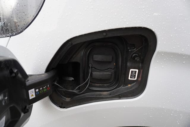 Peugeot e-Expert EV L2 75 kWh Elektrisch Automaat nr. V216 | Airco | Cruise | Navi | Camera