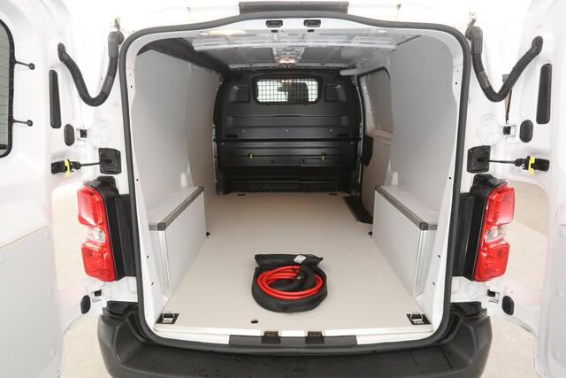 Peugeot e-Expert L2H1 75 kWh | 2025 | Elektrisch | Snelladen | 360° Camera | 3-Zits | Airco | Cruise | Carplay