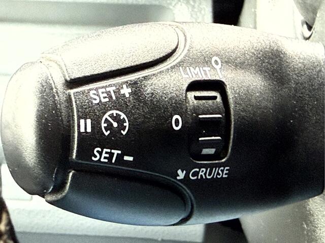 Peugeot e-Expert Standard Pro 75 kWh SOH 97%, 2x Schuifdeur, Camera, Stoelverwarming