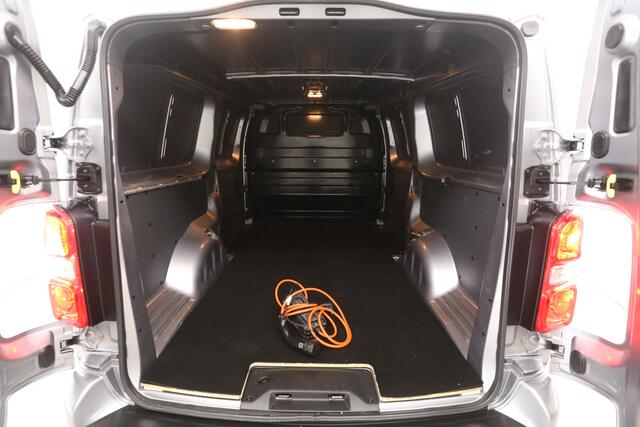 Peugeot e-Expert Opel Vivaro-e 75 kWh L3H1 | Snelladen | SOH 93% | Airco | Cruise | Camera | Carplay | 3 Zits | Navi | 2xSchuifdeur