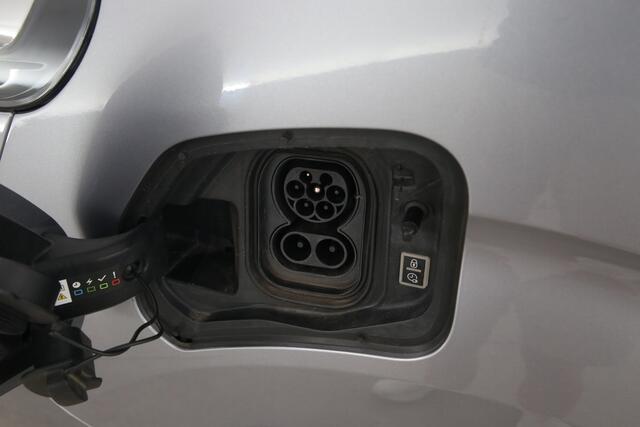 Peugeot e-Expert Opel Vivaro-e 75 kWh L3H1 | Snelladen | SOH 93% | Airco | Cruise | Camera | Carplay | 3 Zits | Navi | 2xSchuifdeur