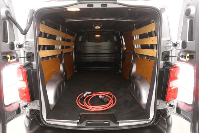 Peugeot e-Expert Toyota ProAce Extra Range 75 kWh L2H1 | Snelladen | SOH 94% | Airco | Cruise | Carplay | 3 Zits | Navi