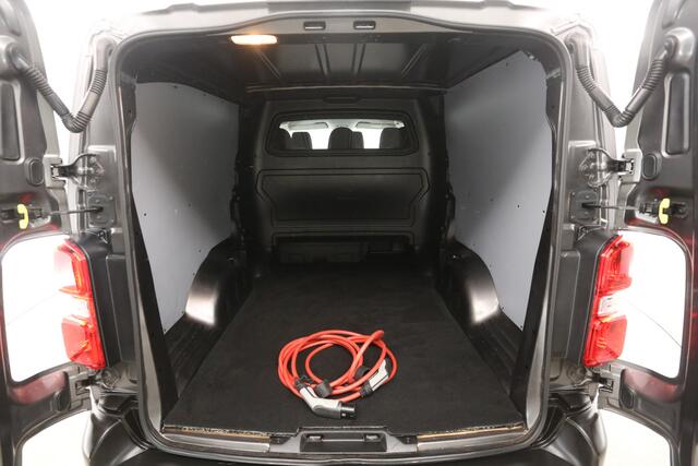 Peugeot e-Expert Toyota ProAce Electric Worker Extra Range 75 kWh L3H1 | DC | Snelladen | SOH 91% | 6 Zits | Airco | Cruise | Camera | 2xSchuifdeur | Carplay