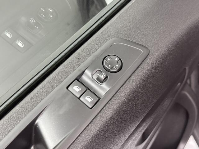 Peugeot e-Expert Lang 50KWh | Elektrisch | Multimedia | Airco | Cruise