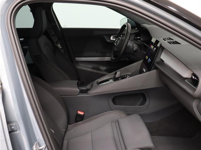 Polestar 2 Long Range Dual Motor Launch Edition 78kWh / Panoramadak / 360 Camera / Adaptive Cruise / Verwarmbare Stoelen + Stuur / elektr. Stoelen / BLIS /