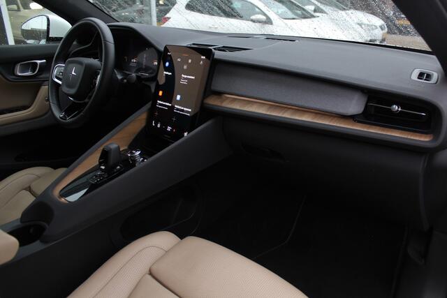 Polestar 2 Long Range Dual Motor Launch Edition 78kWh / Full option! / Trekhaak / Panoramadak / 360Camera / Luxe Leder / Keyless / 20'' / Stuurverwarming / Navigatie / DAB / ACC / Virtual Cockpit