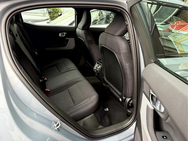 Polestar 2 Long Range Single Motor 78 kWh Warmtepomp, 360'Camera, Adap.Cruise