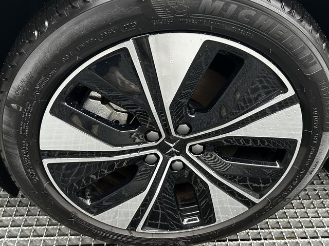 Polestar 2 Long Range Single Motor 82 kWh Parkeer camera 360 Gr. Verwarmde voorstoelen, Trekhaak semi Electrisch, Electrische achterklep.