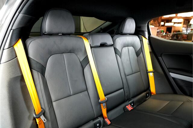 Polestar 2 Long Range Dual Motor Performance Plus 82 kWh WARMTEPOMP + PIXEL LED + PANORAMADAK + HARMAN/KARDON + PILOT ASSIST + NAPPALEDER + STOELVERWARMING&-VENTILATIE + 360 CAMERA + ADAPT.CRUISE + NAVI GOOGLE LIVE + BREMBO REMMEN + STUURVERWARMING + 20" LM-VELGEN!