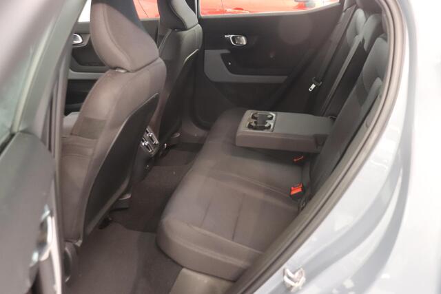 Polestar 2 Standard Range Single Motor 63kWh | Camera | Elektr. Voorstoelen & Achterklep | SoH 94% | AppleCarplay AndroidAuto | Climate control | Cruisecontrol Adaptief |