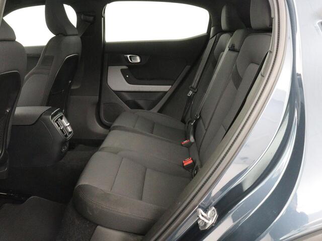 Polestar 2 Long Range Dual Motor Launch Edition 78kWh | SOH 93% | Panoramadak | Stoelverwarming | Trekhaak | 360 Camera | Adaptive cruise | Carplay | Full LED | Keyless | Navigatie