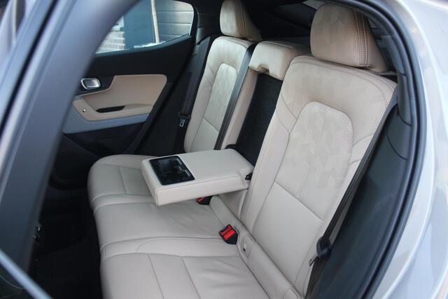 Polestar 2 Long Range Dual Motor Launch Edition 78kWh | 95,9% SOH | Pano | Trekhaak | Stoelverwarming en Ventilatie | H+K